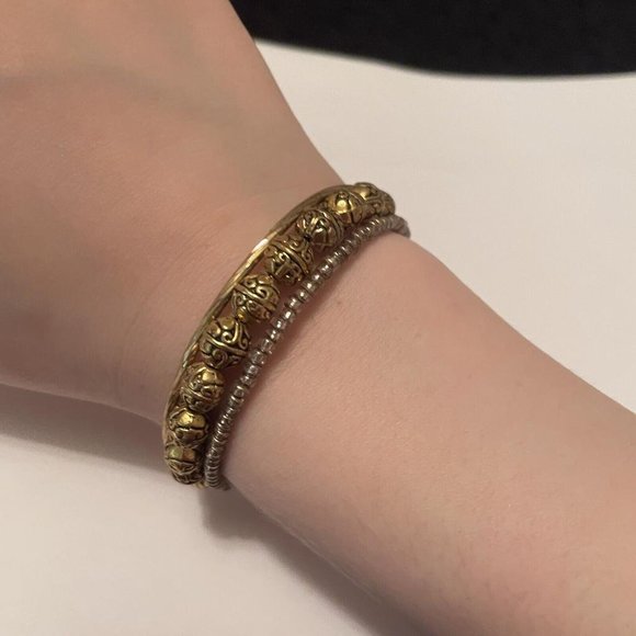 Women’s Gold Tone Stretchy Spiral Costume Beaded Bracelet - Picture 7 of 7